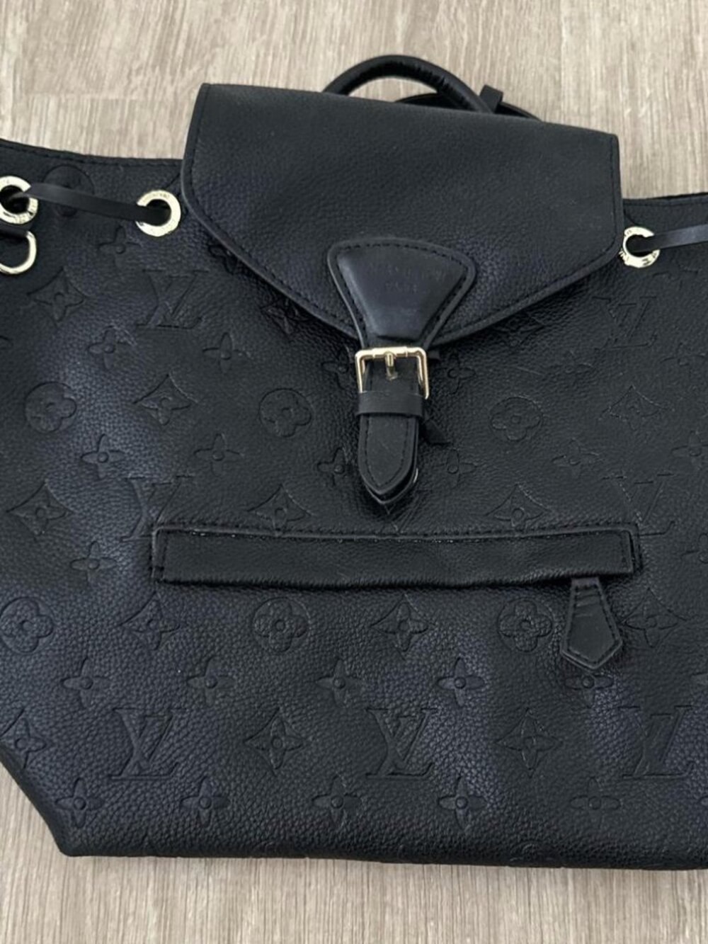 Black Louis Vuitton Montsouris backpack - Picture 2 of 6